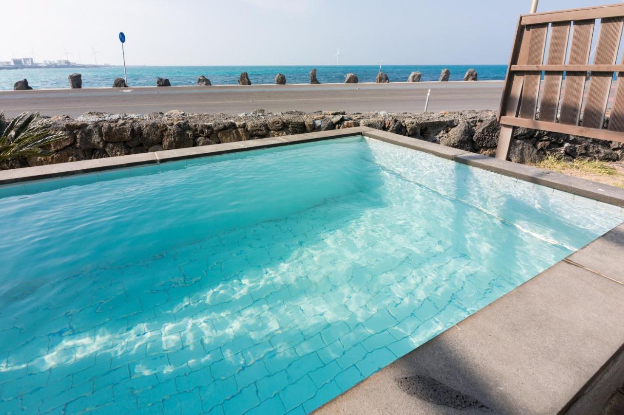 Aqua Beautique Poolvilla Holiday home Jeju