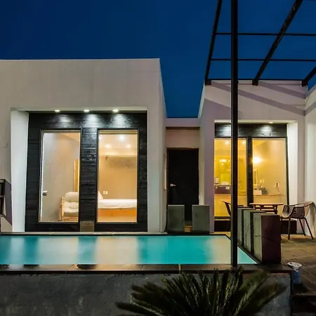 Aqua Beautique Poolvilla Jeju Exterior photo