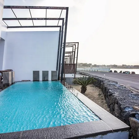 Aqua Beautique Poolvilla Jeju Exterior photo